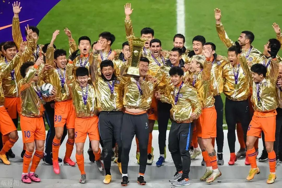 忘了挥手说再见望一路珍重,忘了挥手忘了说再见女声