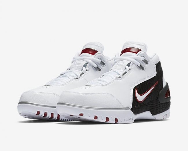 近年复刻的詹姆斯球鞋,詹姆斯的最新的球鞋