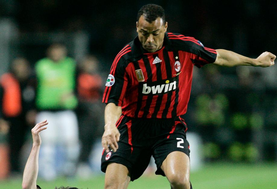 卡福在巴西队的地位,卡福简介