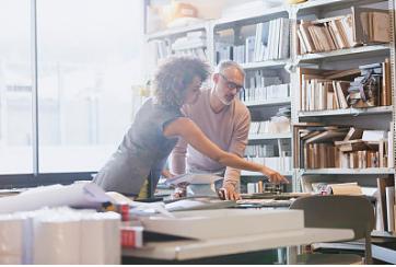 美工有可能成设计师吗,美工设计师的前景如何