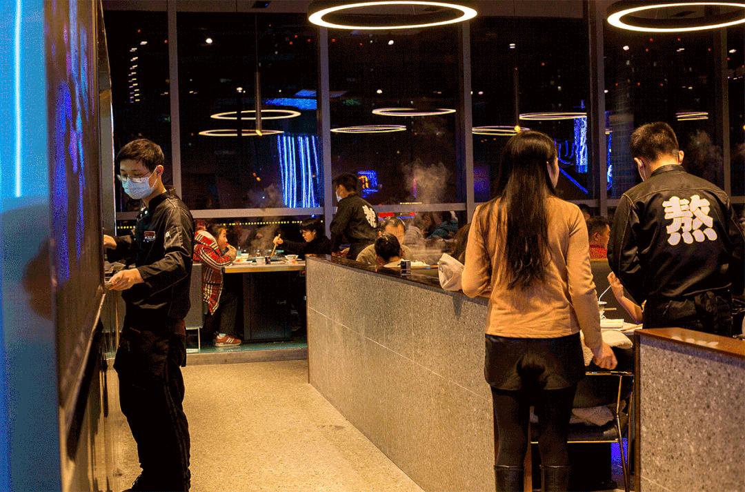 成都前十名好吃的牛排火锅,地道的牛排火锅吃起来贼过瘾