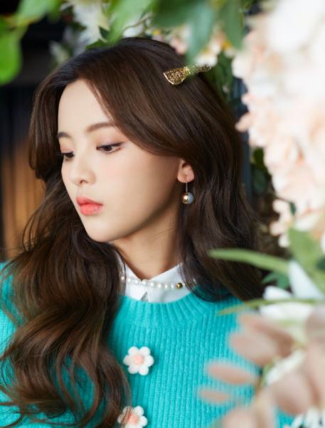 外套内搭什么衣服好看,金晨同款兔毛衣怎么搭