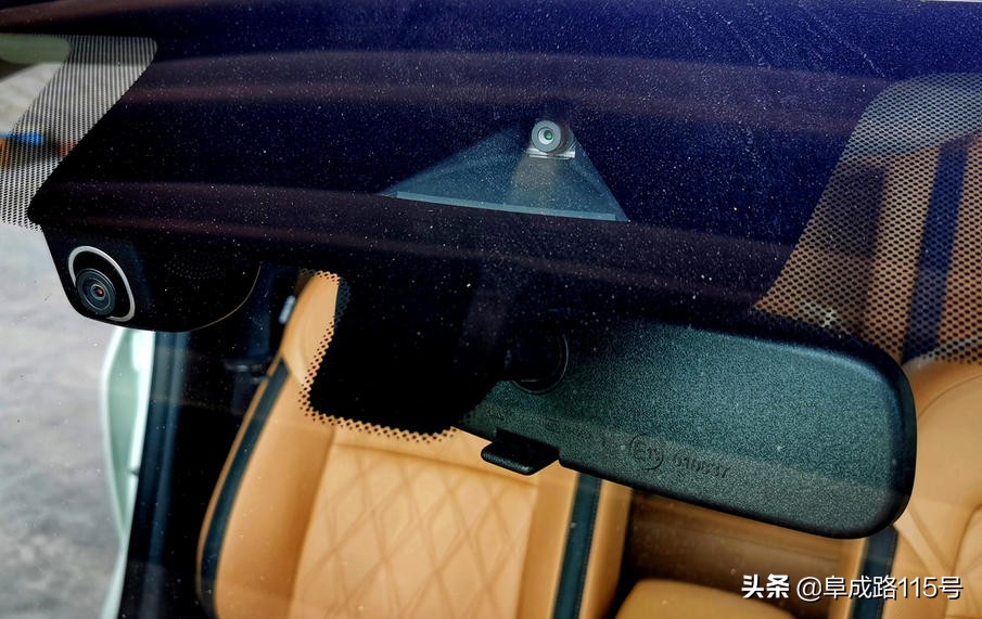 将朗逸赶下神坛自吸+CVT的佛系新轩逸躺着也能当第一