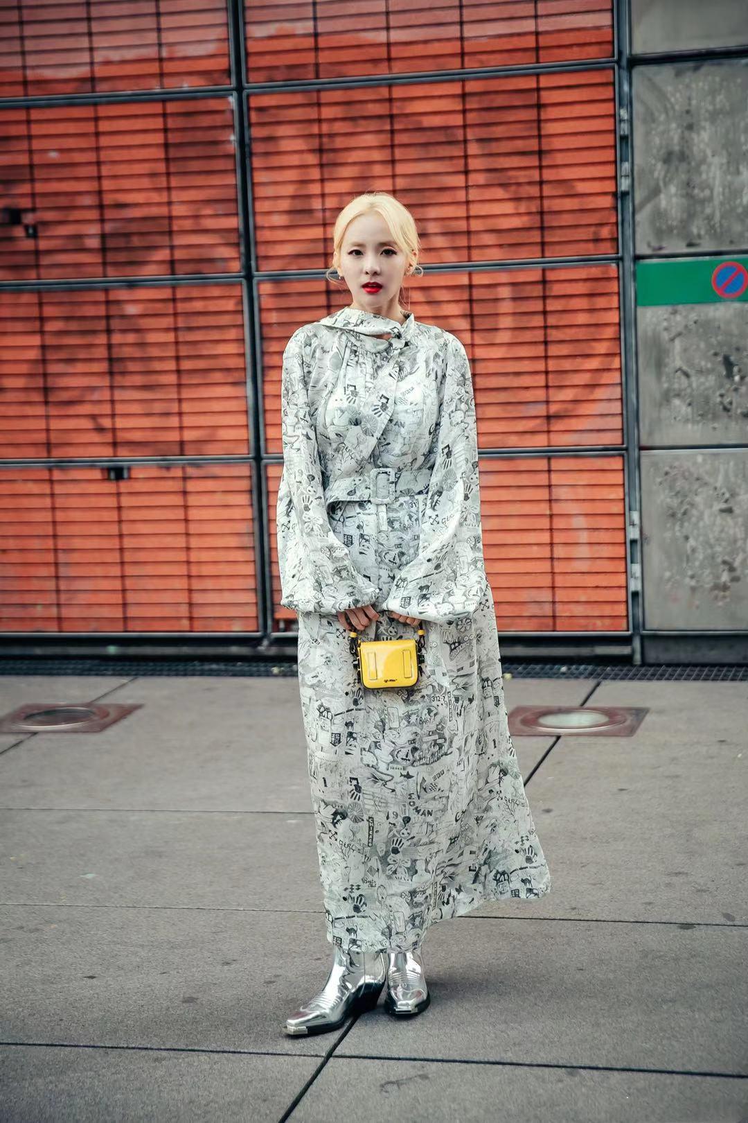 灿烈身材写真,韩圈童颜