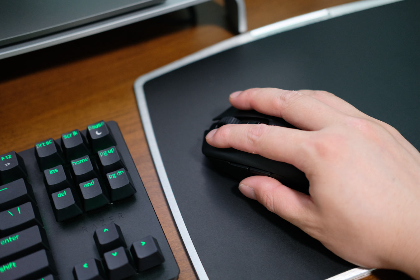 razer雷蛇八岐大蛇无线鼠标,razer雷蛇八岐大蛇电池能用几小时