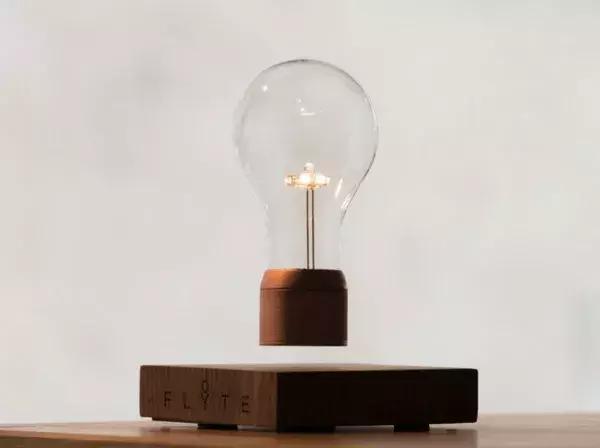 在家也能嗨起来天生自带嗨劲,在家也能嗨起来