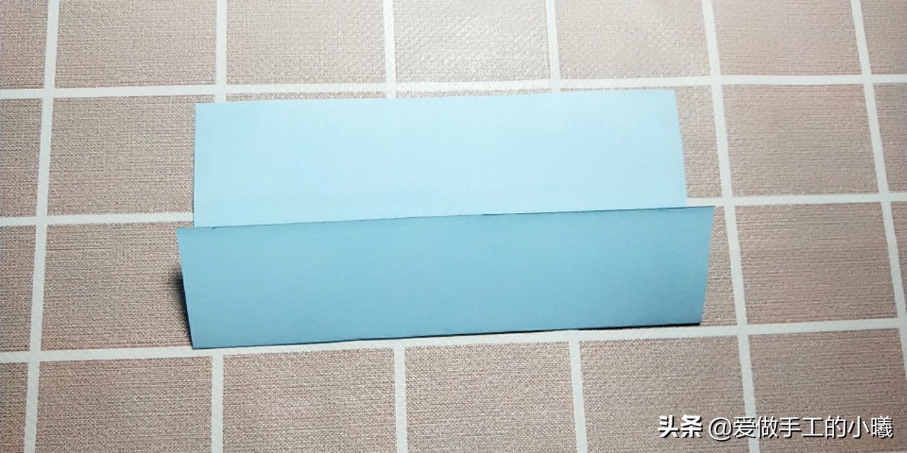 儿童折纸简单手工幼儿园蝴蝶结,蝴蝶结手工折纸超简单正方形纸