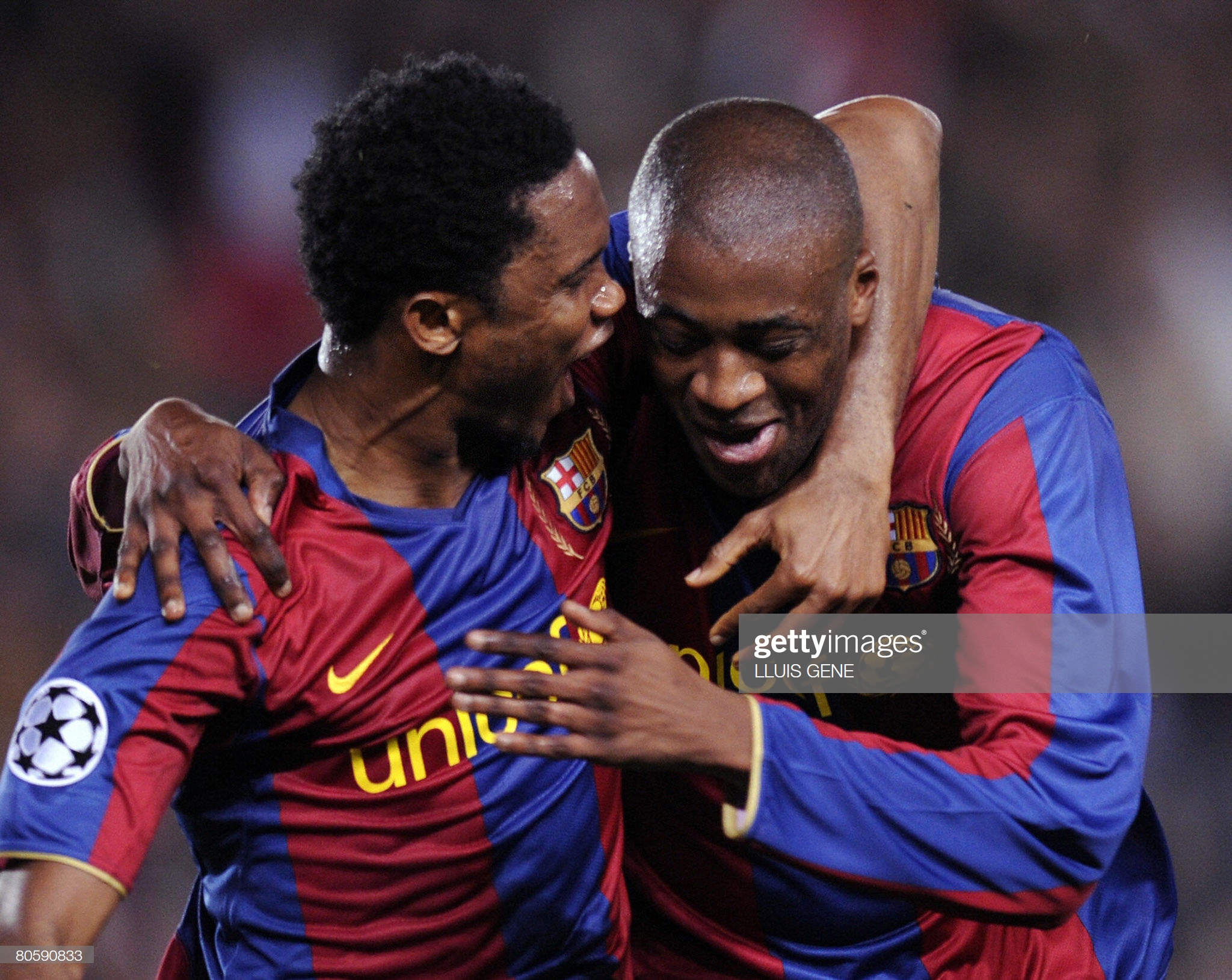 这两位传奇曾是巴萨队友,他们一共获得过8次非洲足球先生的荣誉