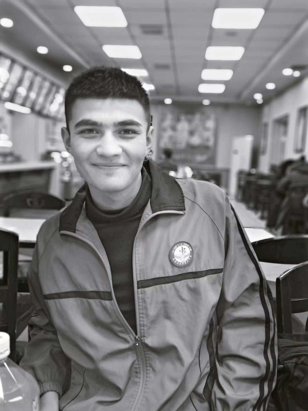 足球裁判最基本的一招,怎么样当足球裁判员