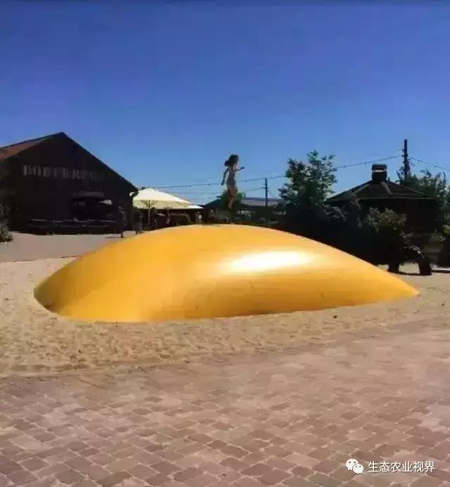 用一颗草莓吸引5百万游客,开5家主题乐园、4家超市、300个草莓屋