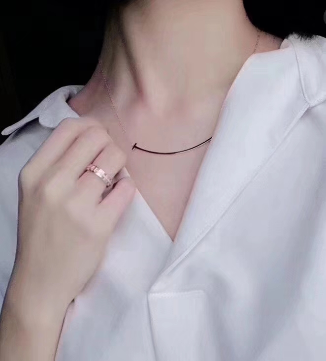 女人一定有一套首饰盒,女人的黄金首饰有哪些