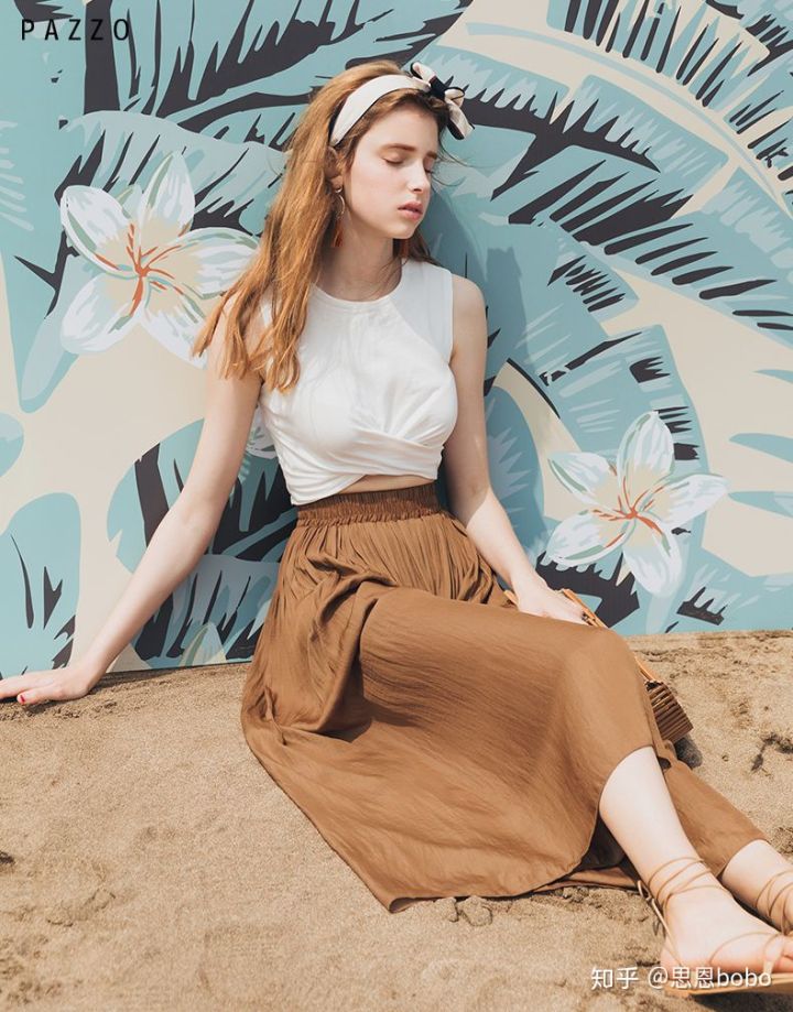 五十岁女人适合穿什么品牌衣服,适合20-30岁女生衣服品牌