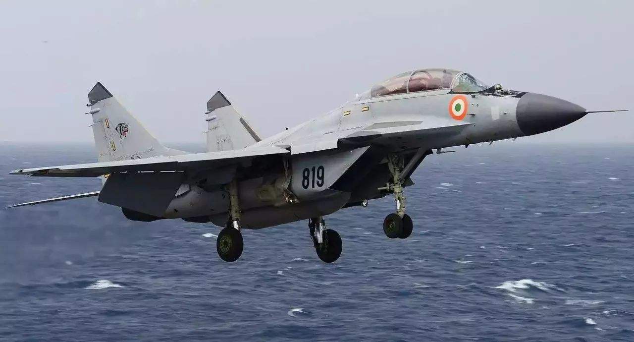 俄军采购米格29k舰载机,俄军自用米格29k舰载机