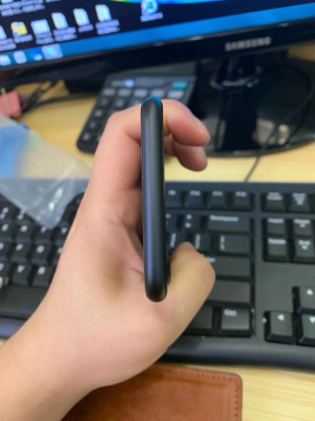 苹果7代45mm 蜂窝版 (苹果7代二手原装无锁128g)