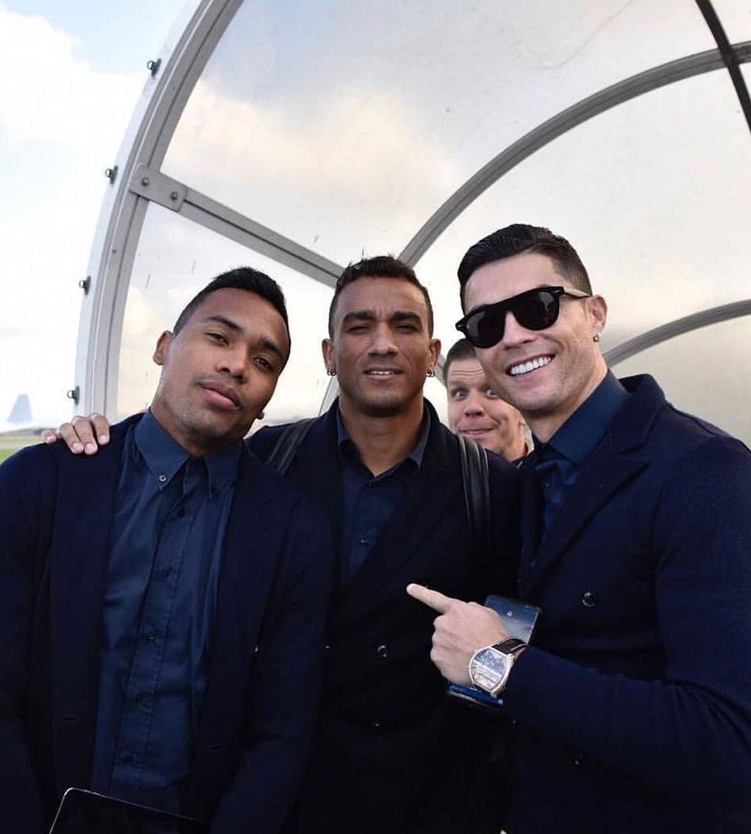 男人有多爱钻石？来看C罗的手腕