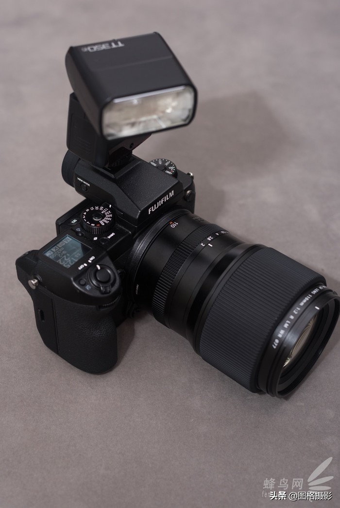 亮腹肌看迅丽神牛迅丽TT350F富士系统热靴闪光灯实拍体验