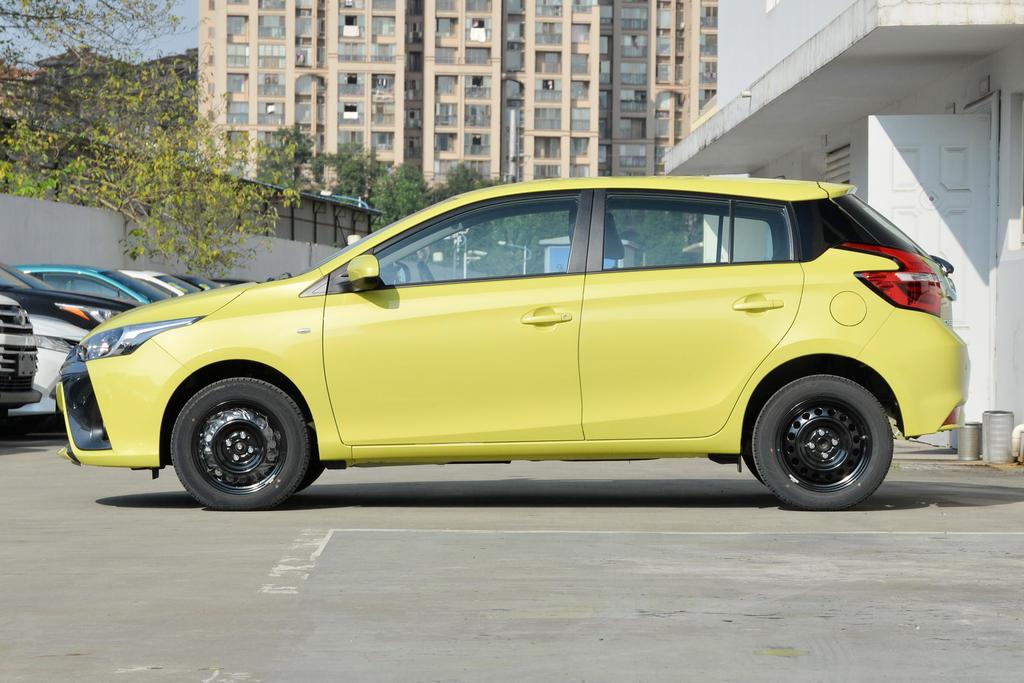 适合年轻人练手的三款车,适合不同预算的车