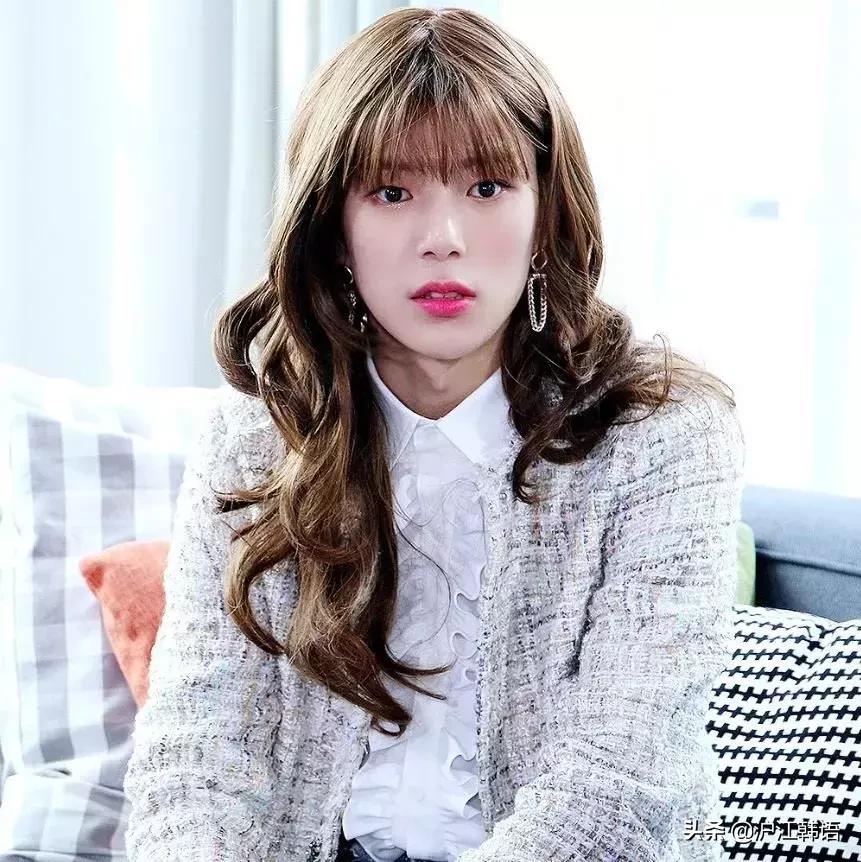 韩国男团为什么打扮女性化,韩国男团舞台服装盘点