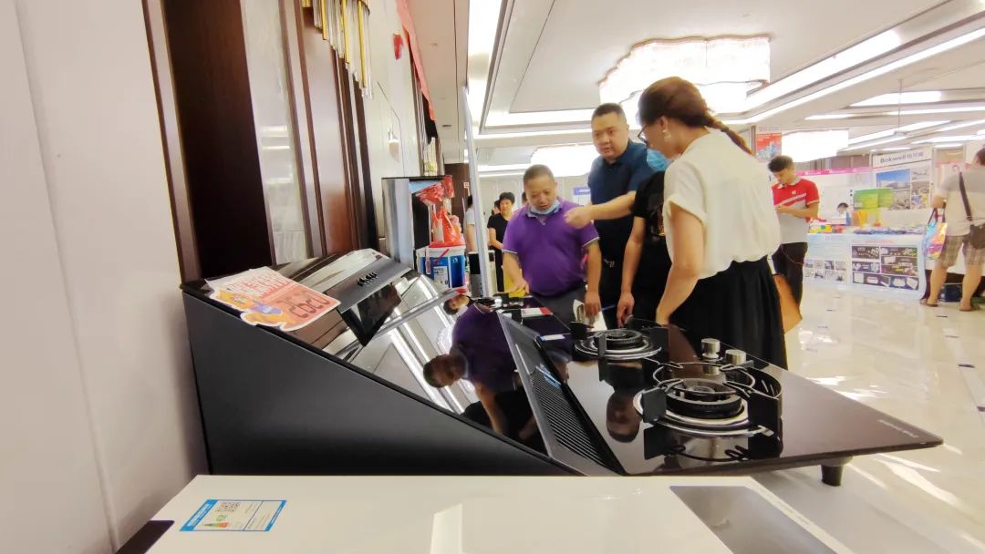 引领高品质家装,引领全屋定制方向