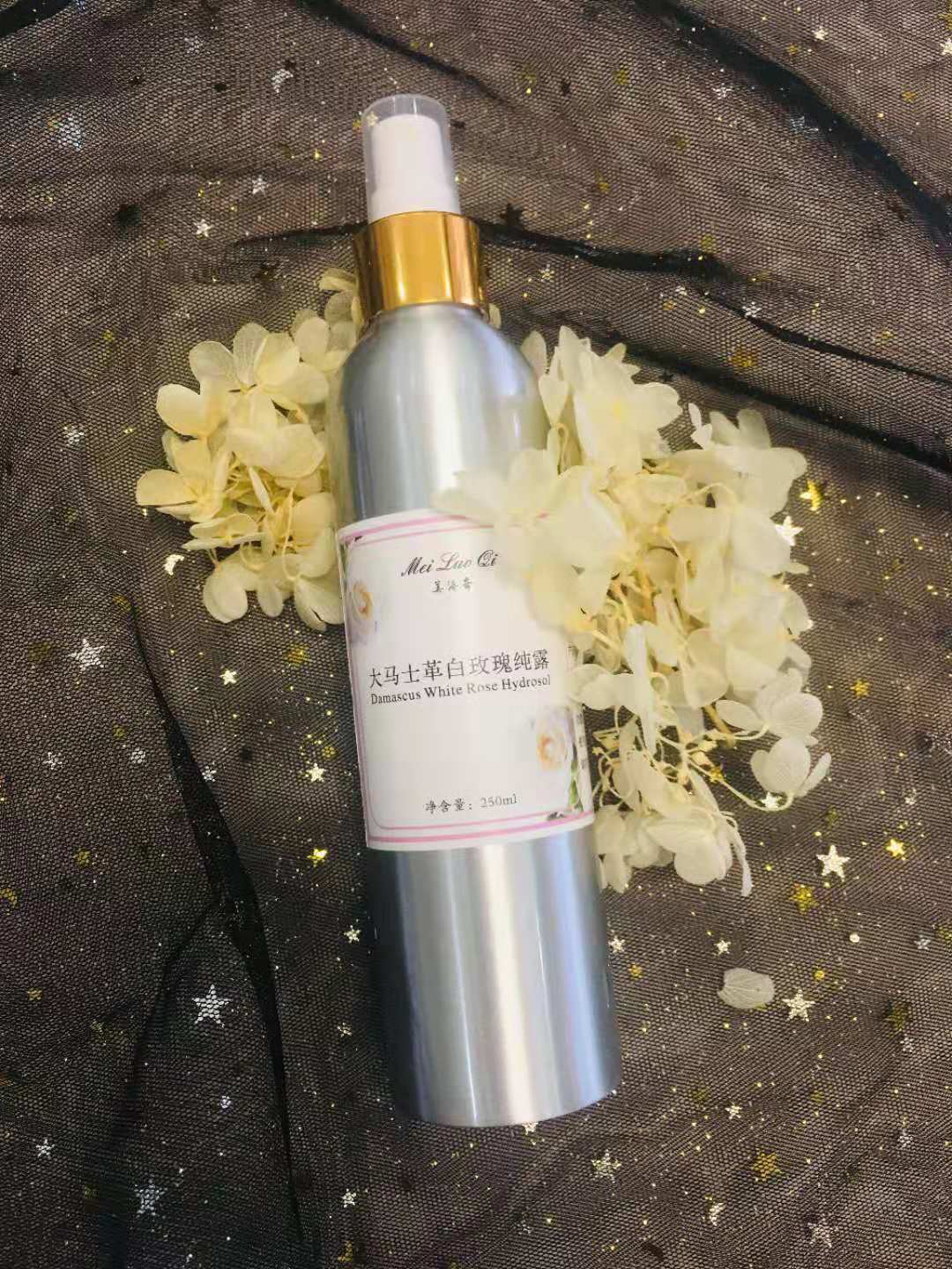 毛孔粗大用什么收缩毛孔的护肤品,改善脸部毛孔粗大护肤品推荐