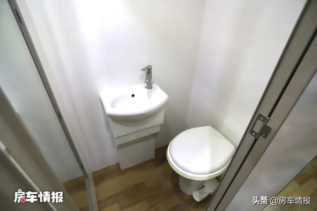 豪华科技感十足的房车,空间能变大的国产房车