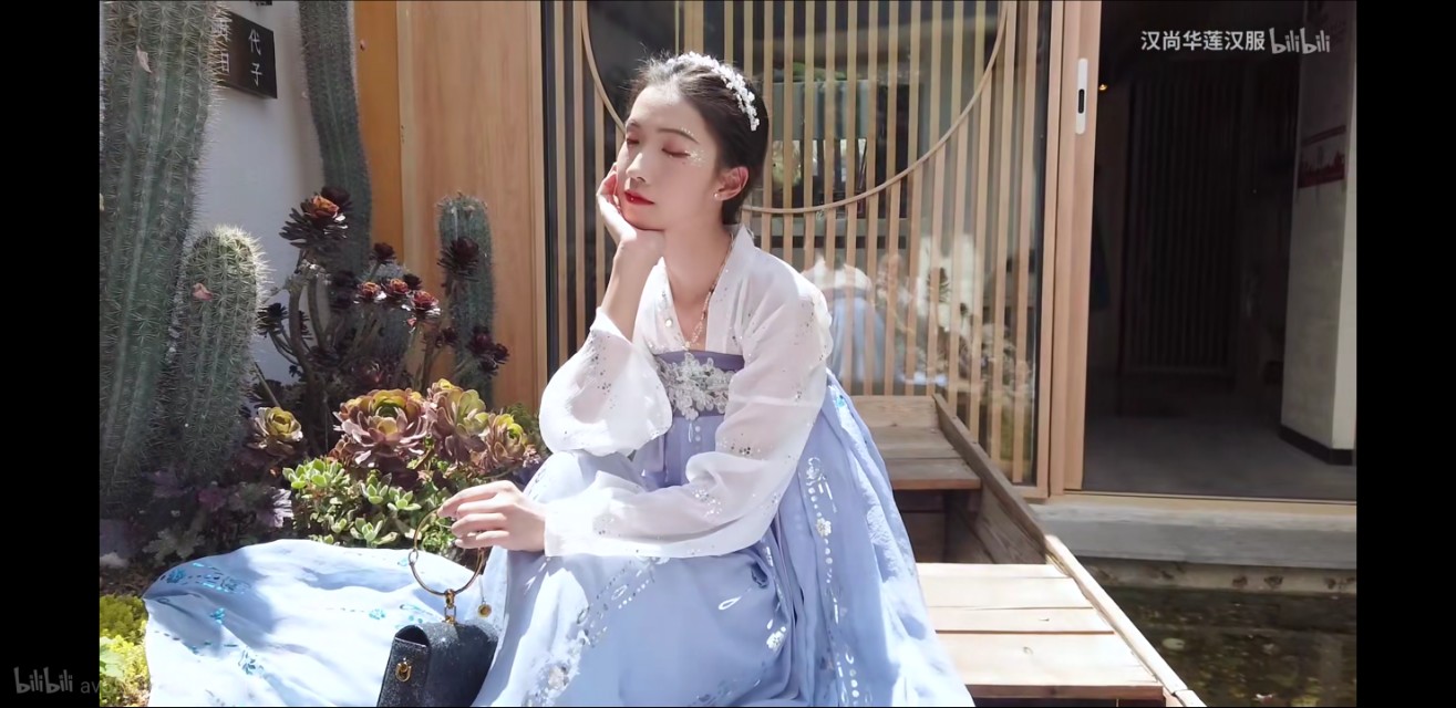 汉尚华莲的十里小姐姐好美啊