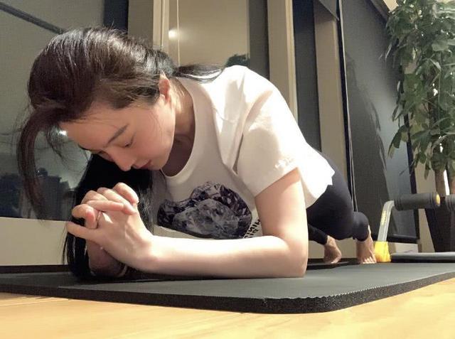 范冰冰露脸健身,范冰冰健身写真照曝光