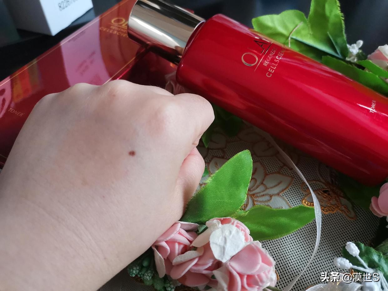 olay水感美白抗糖水乳,olay白里透红高保湿美白营养水