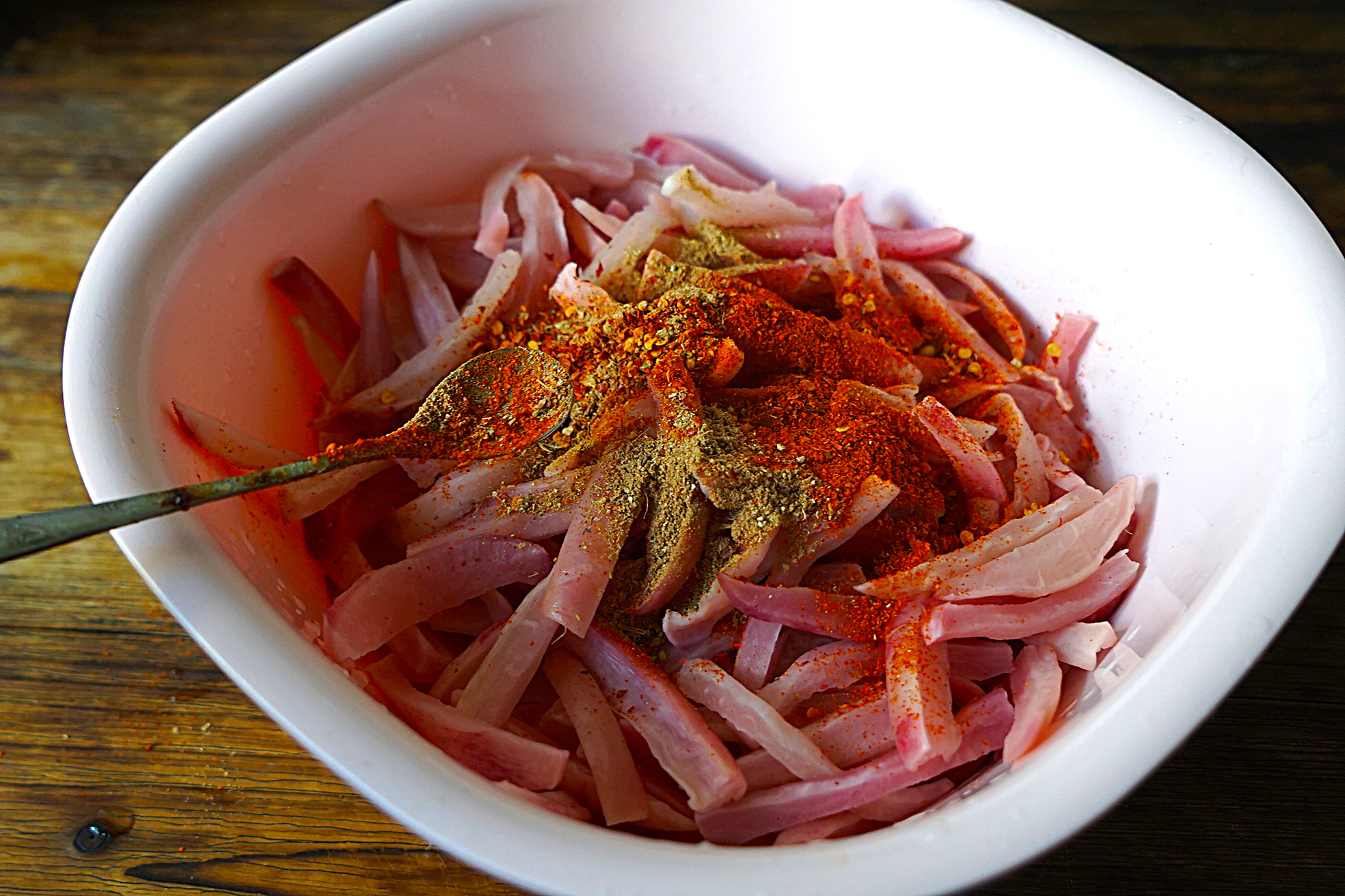 晒过的萝卜干怎么腌才好吃,萝卜干怎么腌可以直接吃又甜又香