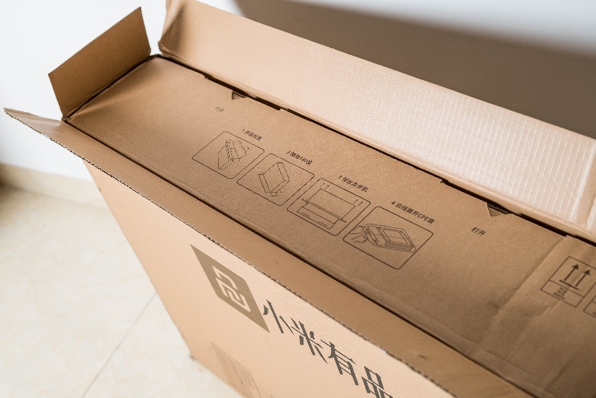 换了个新的居住环境，就买了目前较火的走步机玩玩