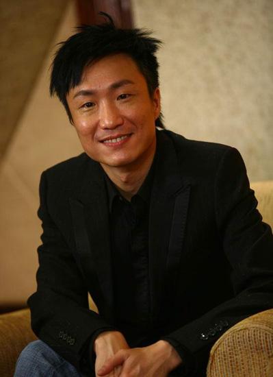 杨千嬅到底喜欢郑中基还是陈奕迅,杨千嬅喜欢陈奕迅还是郑中基