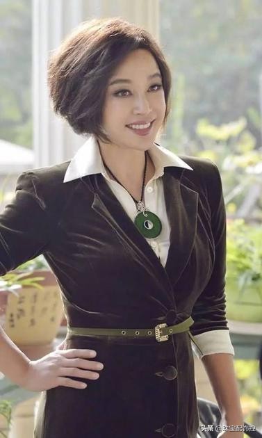 翡翠刘晓庆,中国翡翠女王刘晓庆坐拥百亿翡翠