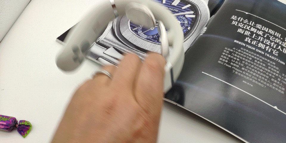 颈椎按摩神器测评 (颈椎救星智能颈椎按摩器颈部护理)