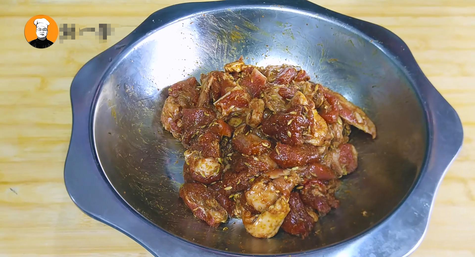 羊肉串怎么弄才能不发黑,羊肉串怎么弄的酥脆