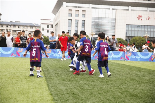 全国足球特色幼儿园活动指南,足球特色幼儿园有哪些活动