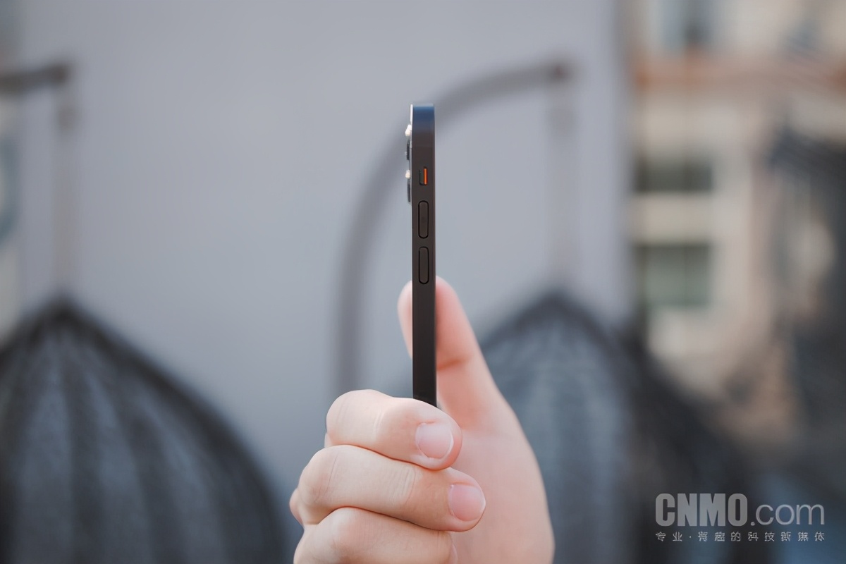 iphone12mini使用一天感受,iphone12mini日常体验