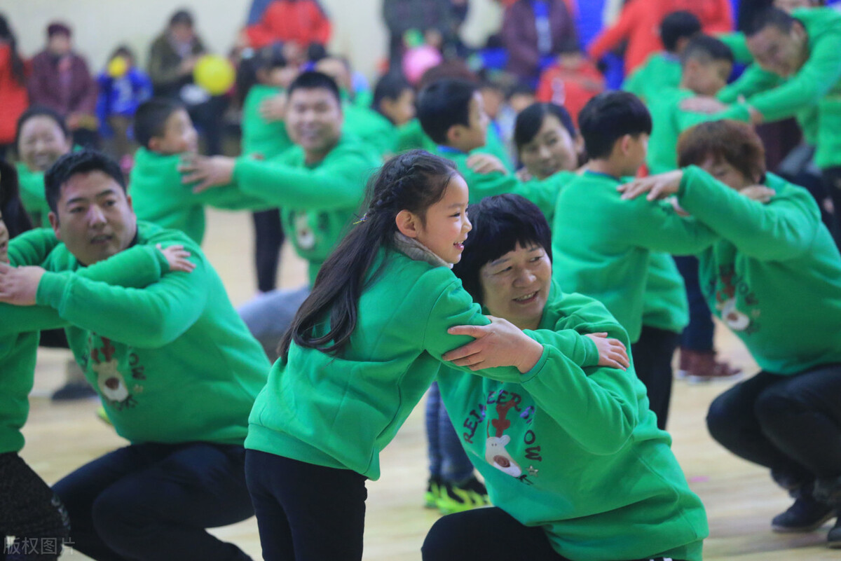 军事亲子运动会活动方案,小班亲子运动会活动方案