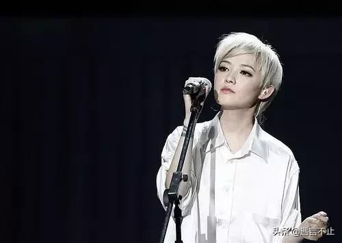 王源抽烟影响恶劣珍惜公众形象,王源抽烟的后果