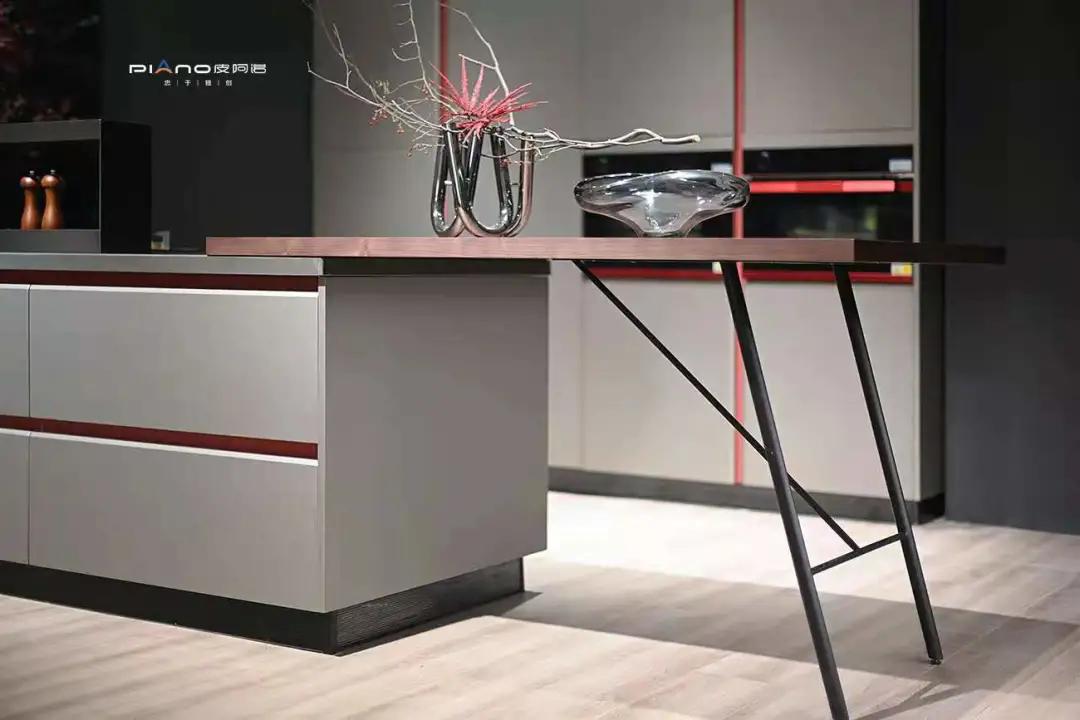 橱柜设计巧布局打造完美主义厨房,橱柜设计风格尽在其中