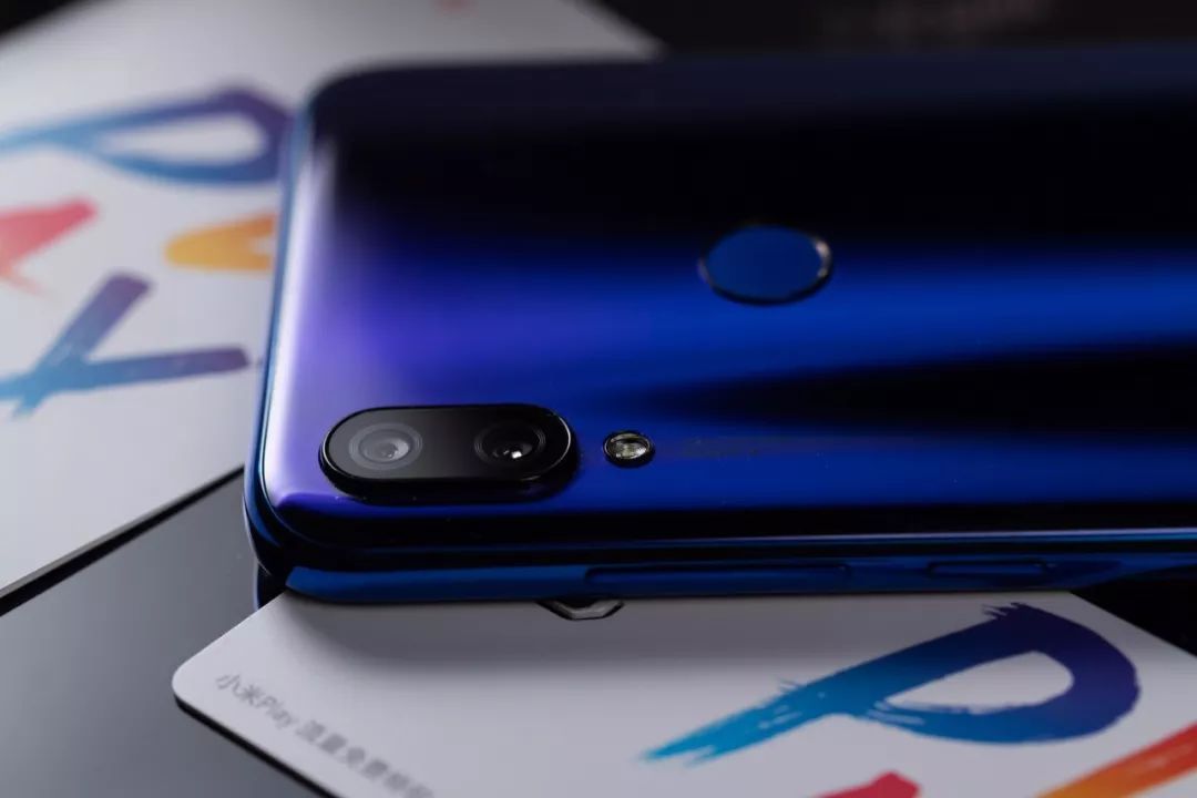 小米play带多少流量,小米play一年免流量卡