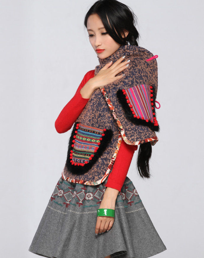 女生怎样穿衣服算保守,女生怎么穿衣服才好看