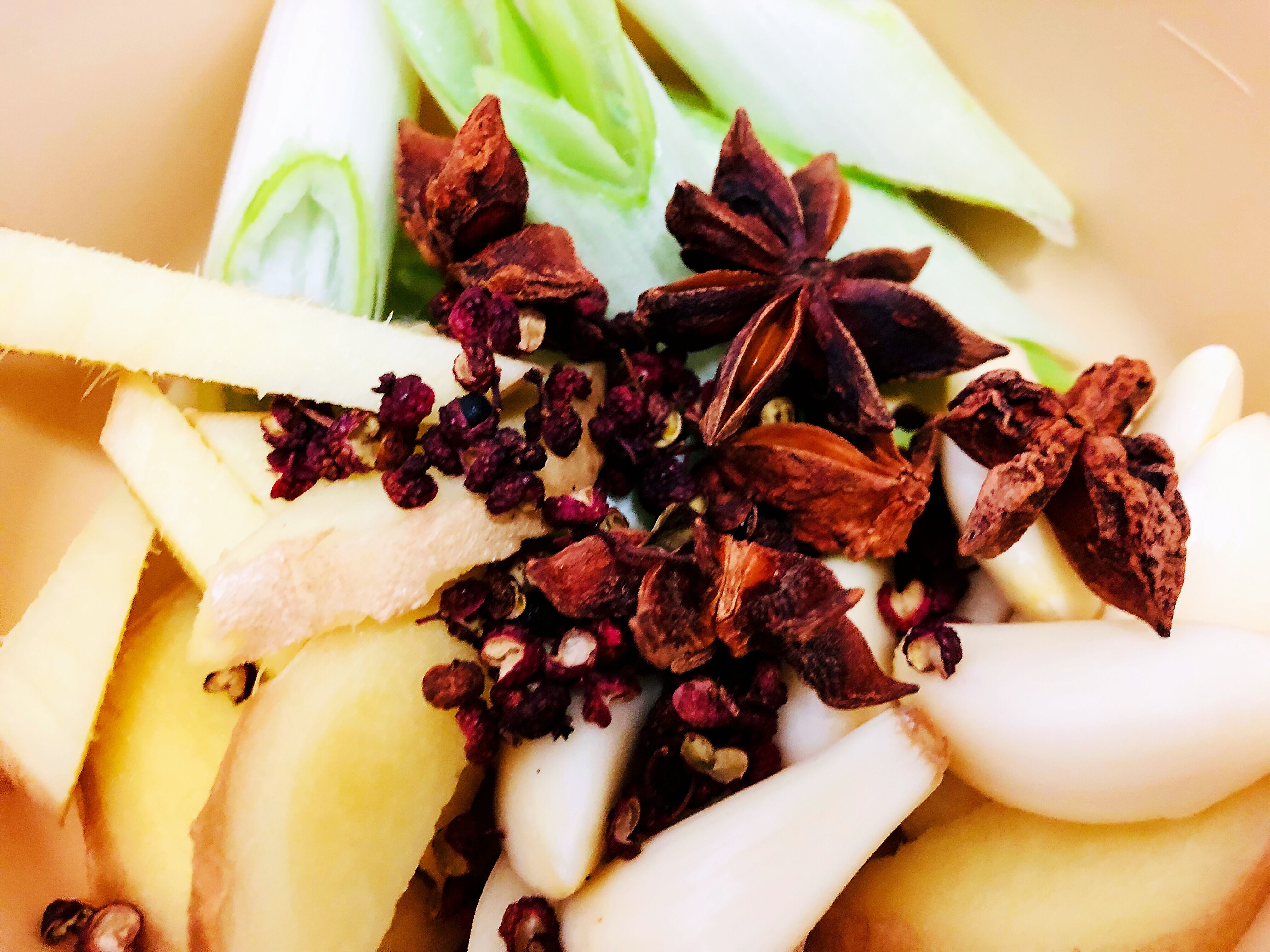 炖草鱼不放辣椒放白菜,白菜豆腐炖草鱼正宗做法