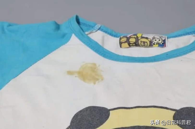 可以快速清洁衣服上的污渍的东西,白色衣服加多少84能去除顽固污渍