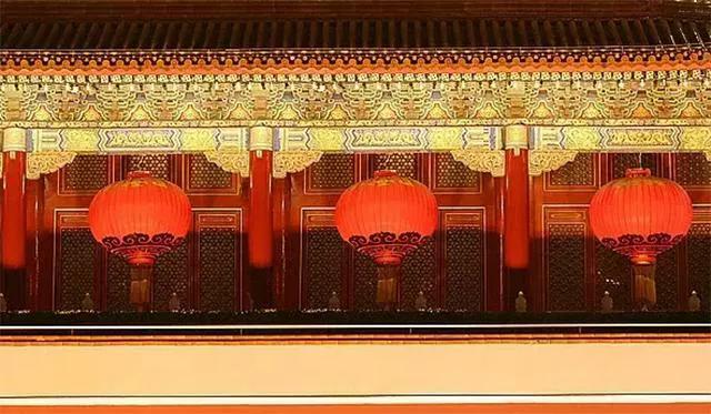 1995年，一对大红灯笼被拍卖出1380万的高价，这背后有什么故事？