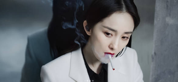 杨幂新代言的是什么品牌衣服,杨幂代言穿搭