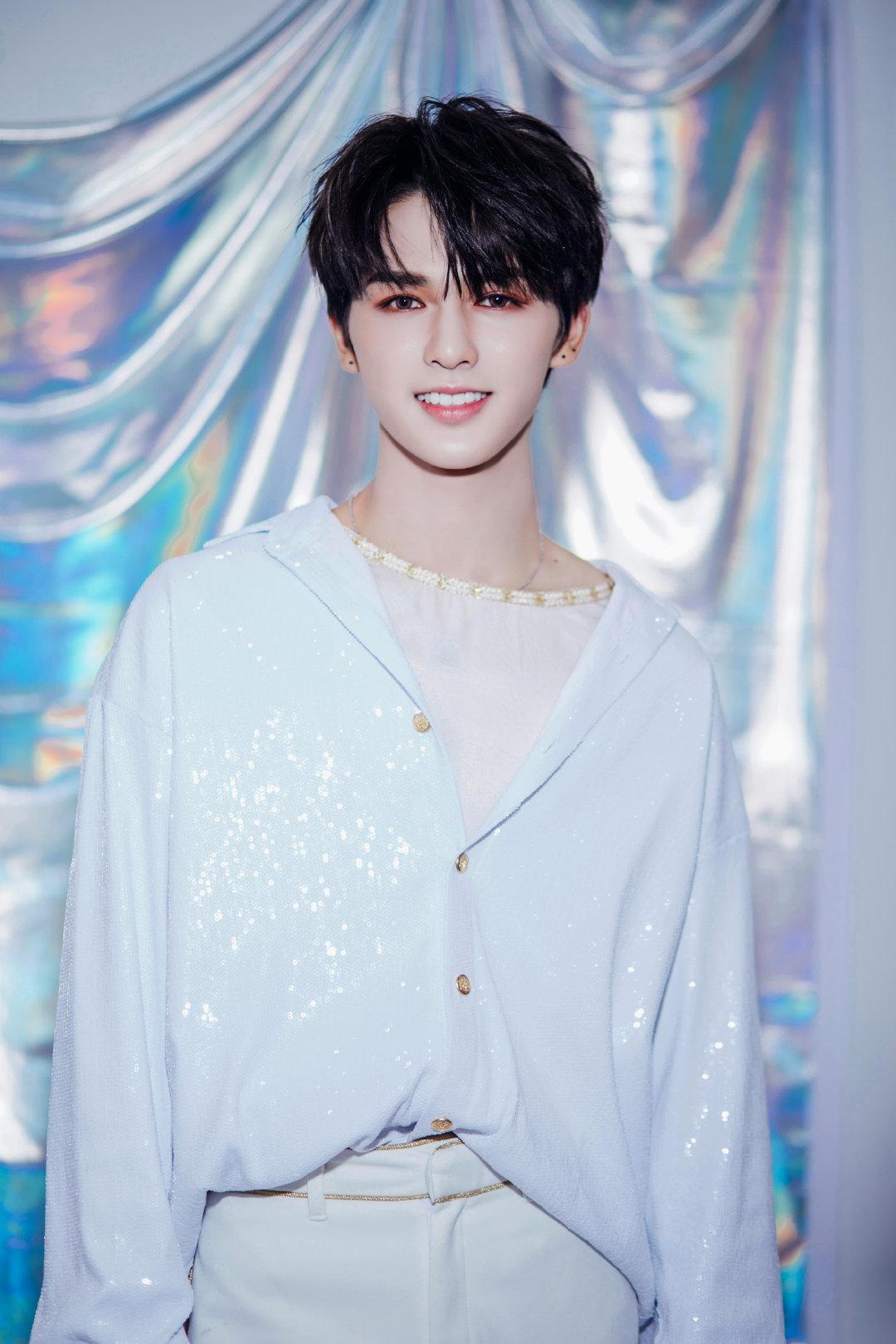 next乐华七子浙江卫视2020,乐华七子nextheartfullofyou舞台