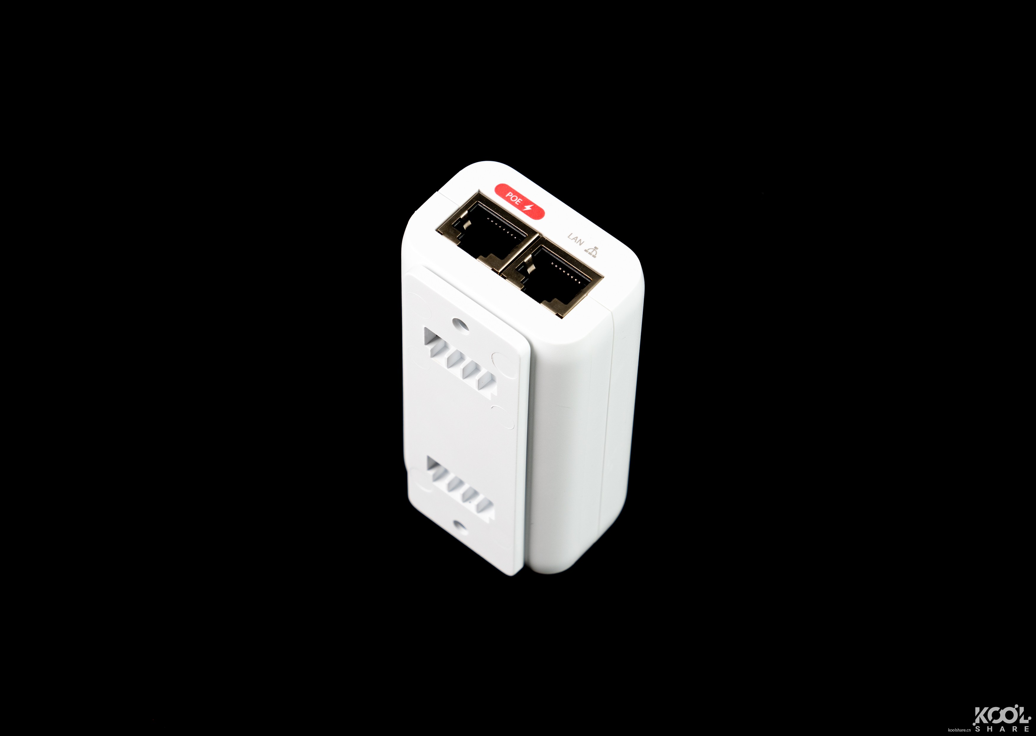 一台小巧精致的AP，UBNTUniFiAPFlexHD开箱拆解评测