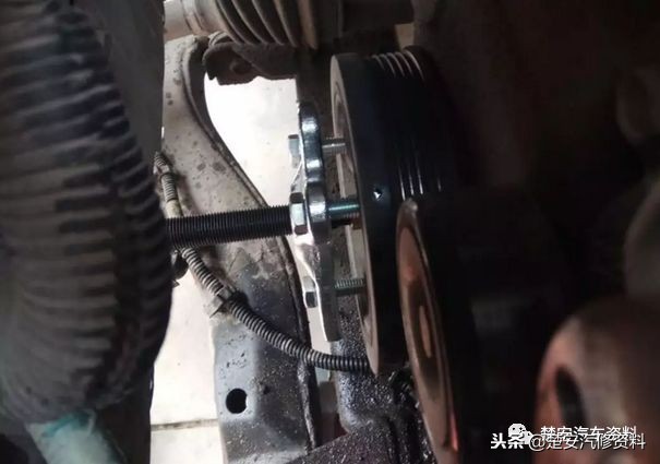 老君威正时链条多少公里更换,别克君威更换正时链条后出现异响