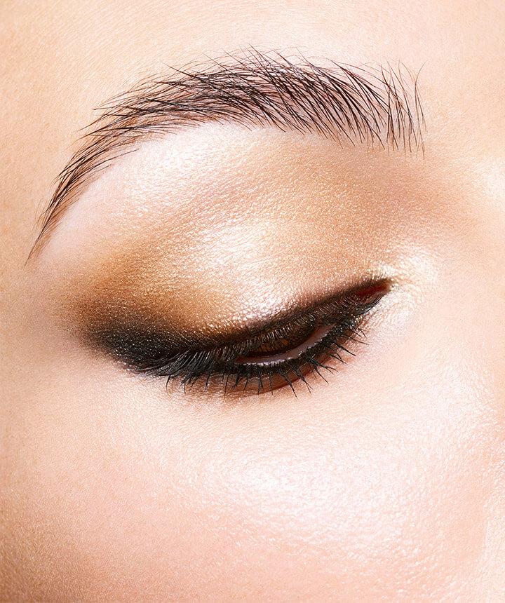 致敬百年传奇N°5香水,CHANEL呈献金灿2021圣诞限量彩妆系列