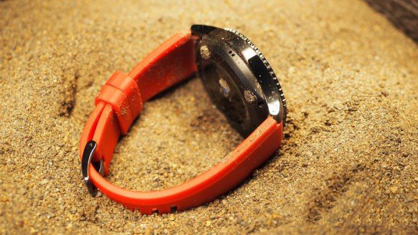 三星手表gears3经典版开箱,三星gearsport和gears3的选择